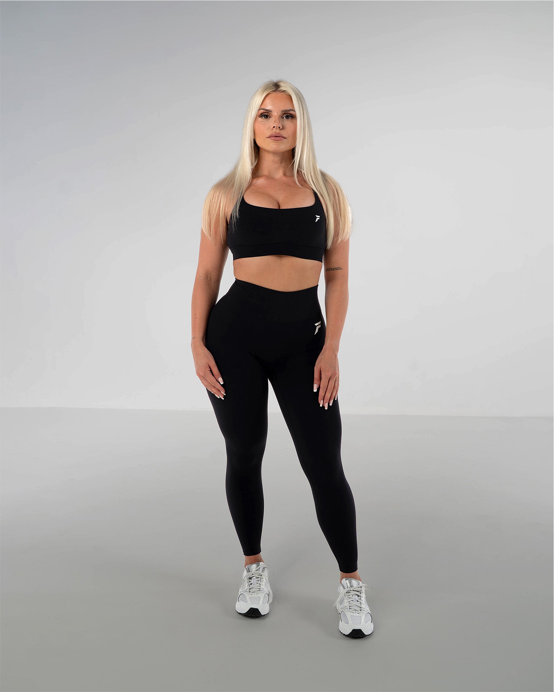 Sculpt Sports Bra Black