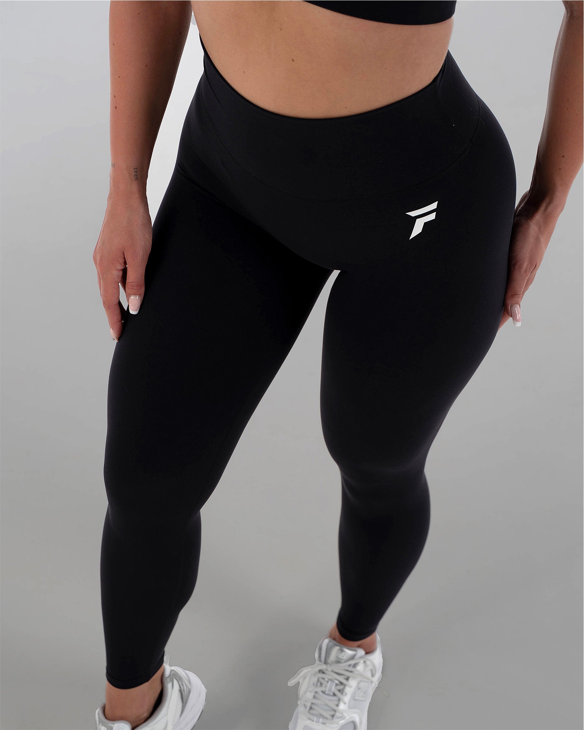 Core Legging Black