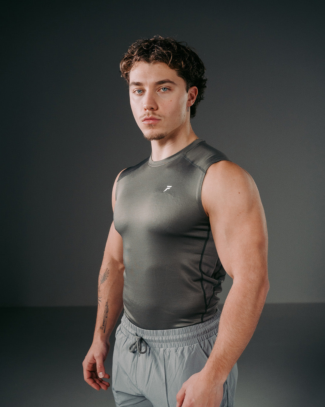 Vital Compressed Tank Grey