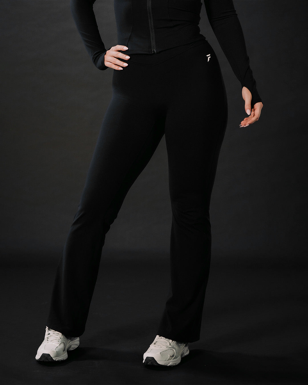 Vital Flared Leggings Black