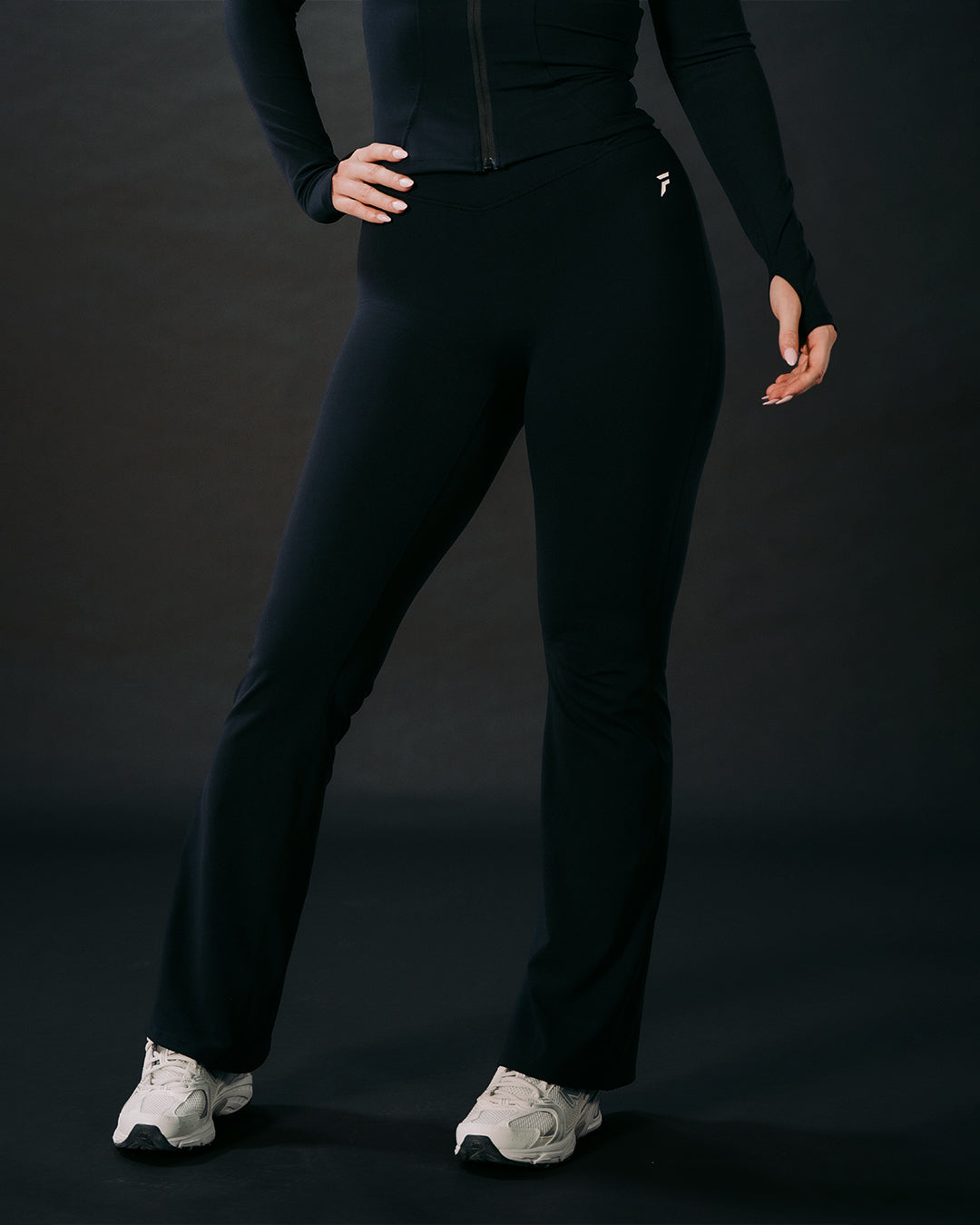 Vital Flared Leggings Black