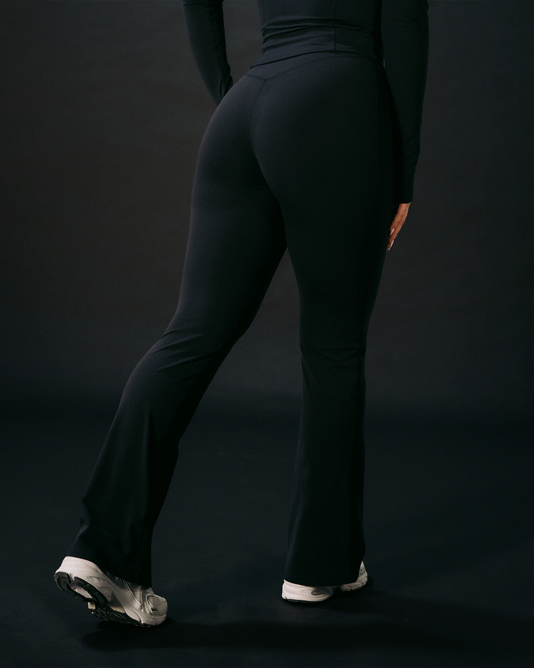 Vital Flared Leggings Black