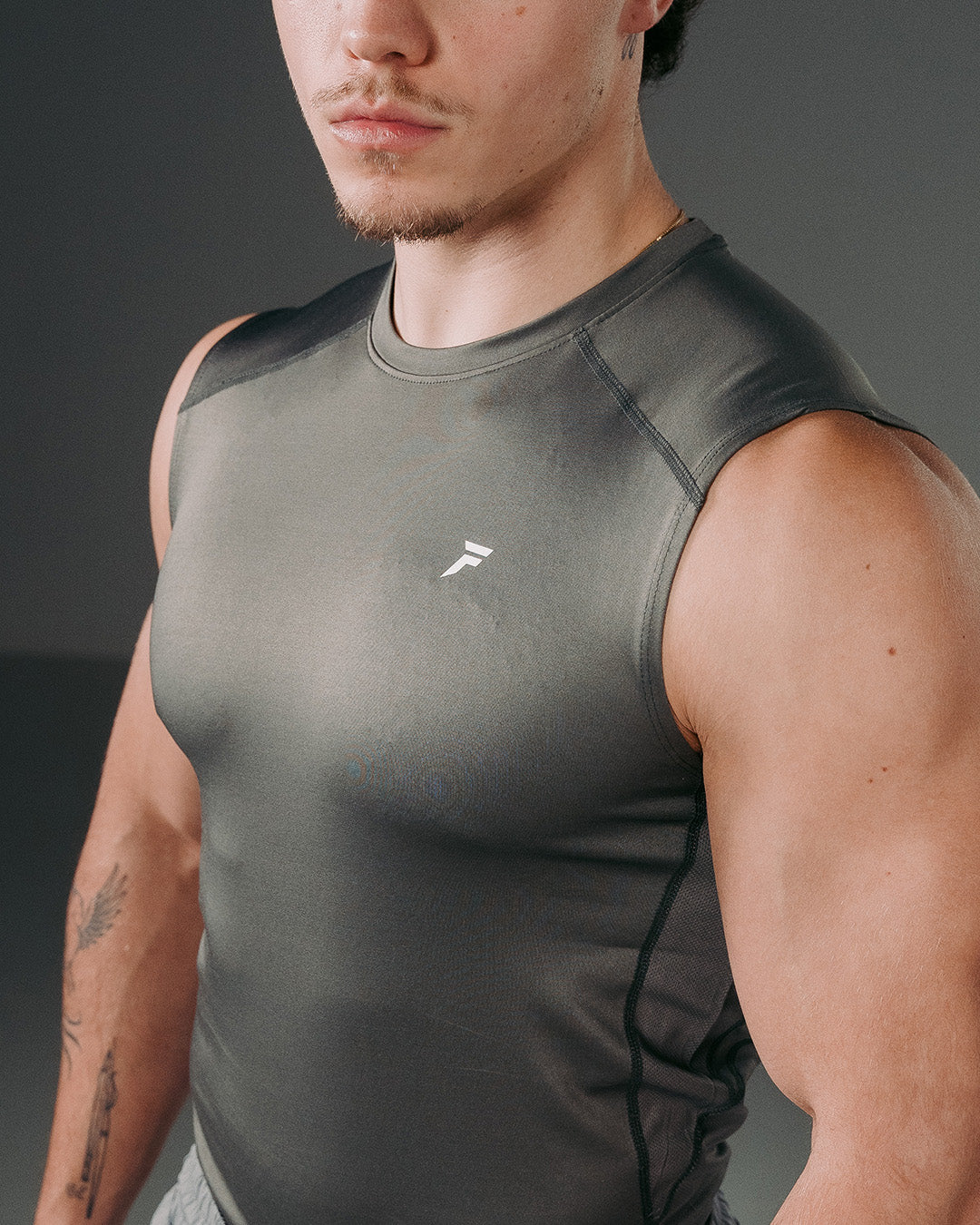 Vital Compressed Tank Grey