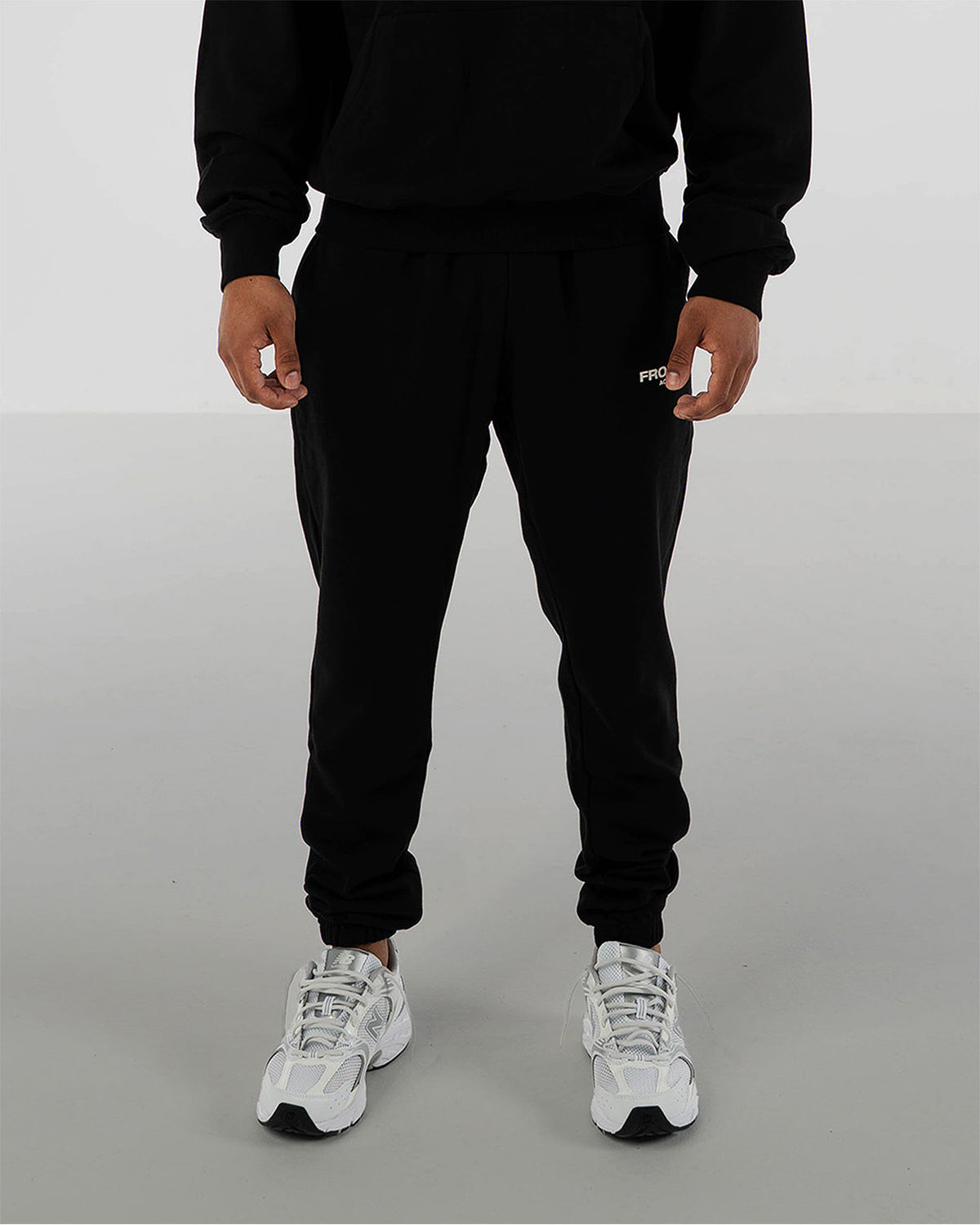Essential Jogger Black